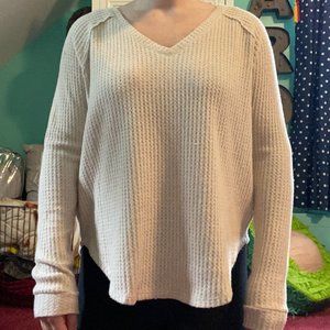 American Eagle Cream Long Sleeve Sweater